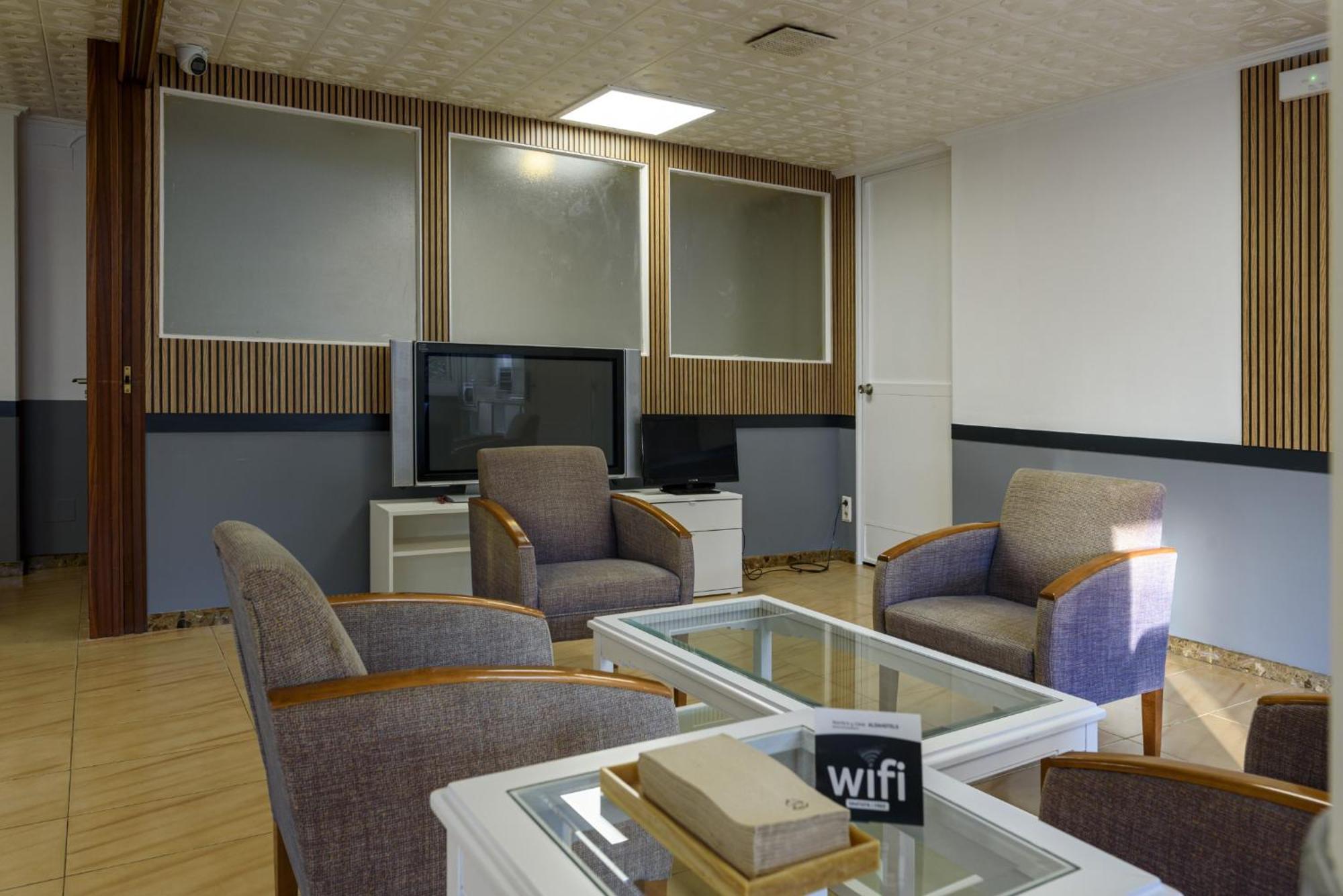 Hotel Alda Naron Екстериор снимка